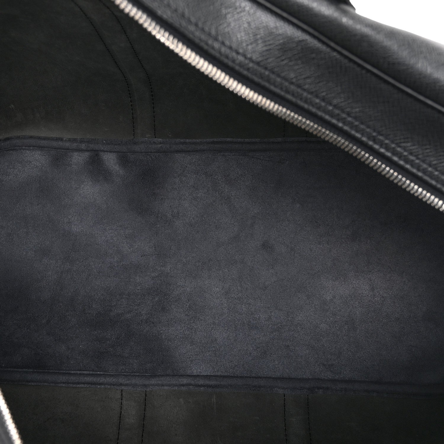 Louis Vuitton Taiga Kendall PM Ardoise