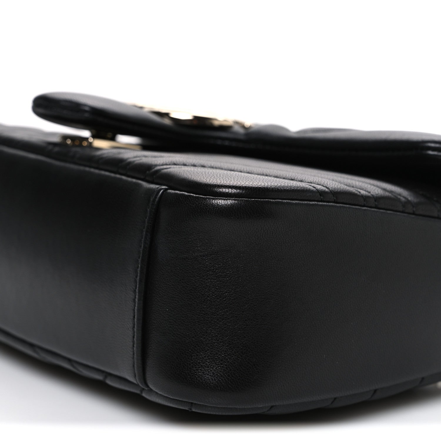 Gucci Lambskin Matelasse Medium GG Marmont Shoulder Bag Black
