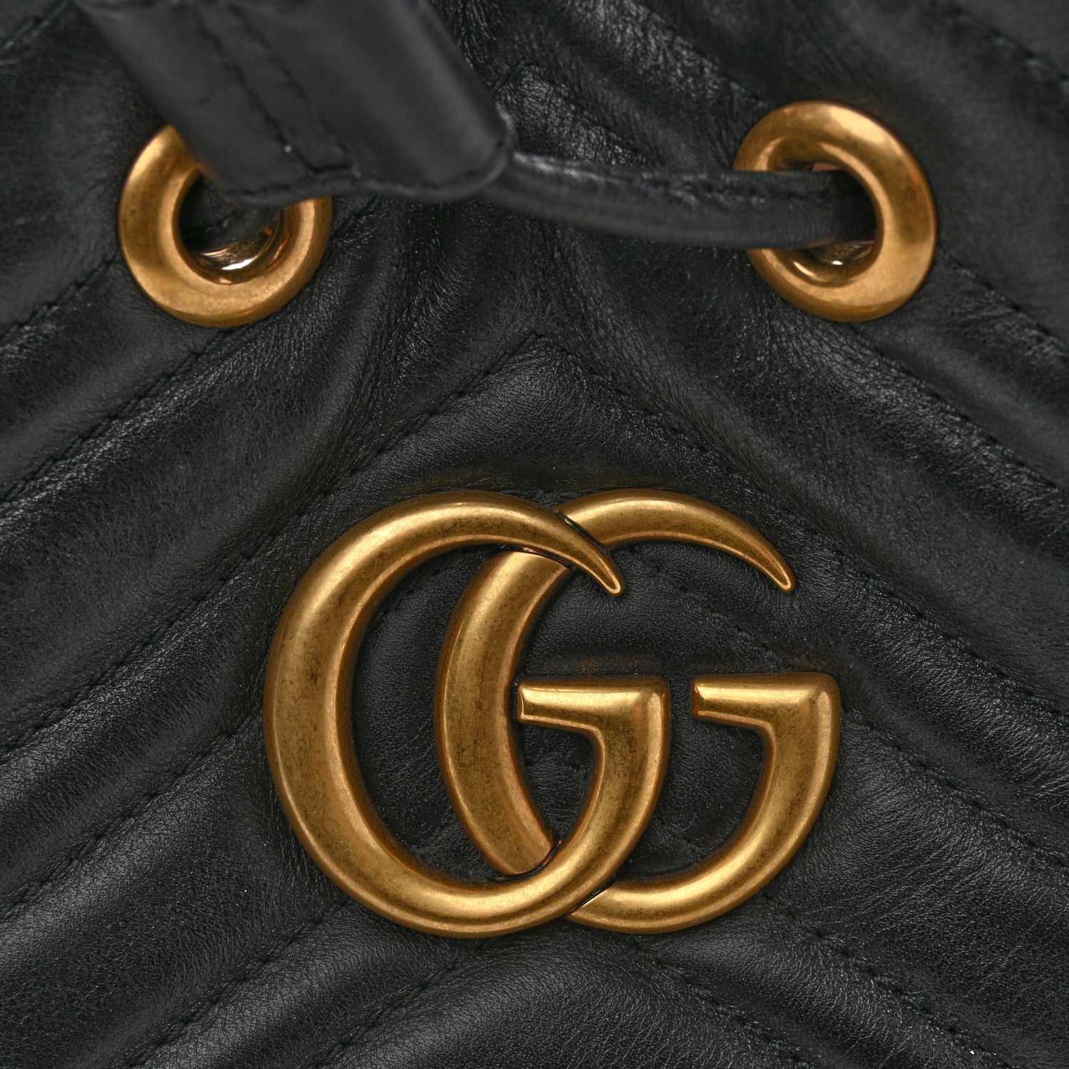 Gucci Calfskin Matelasse Sylvie Web GG Marmont Bucket Bag Black