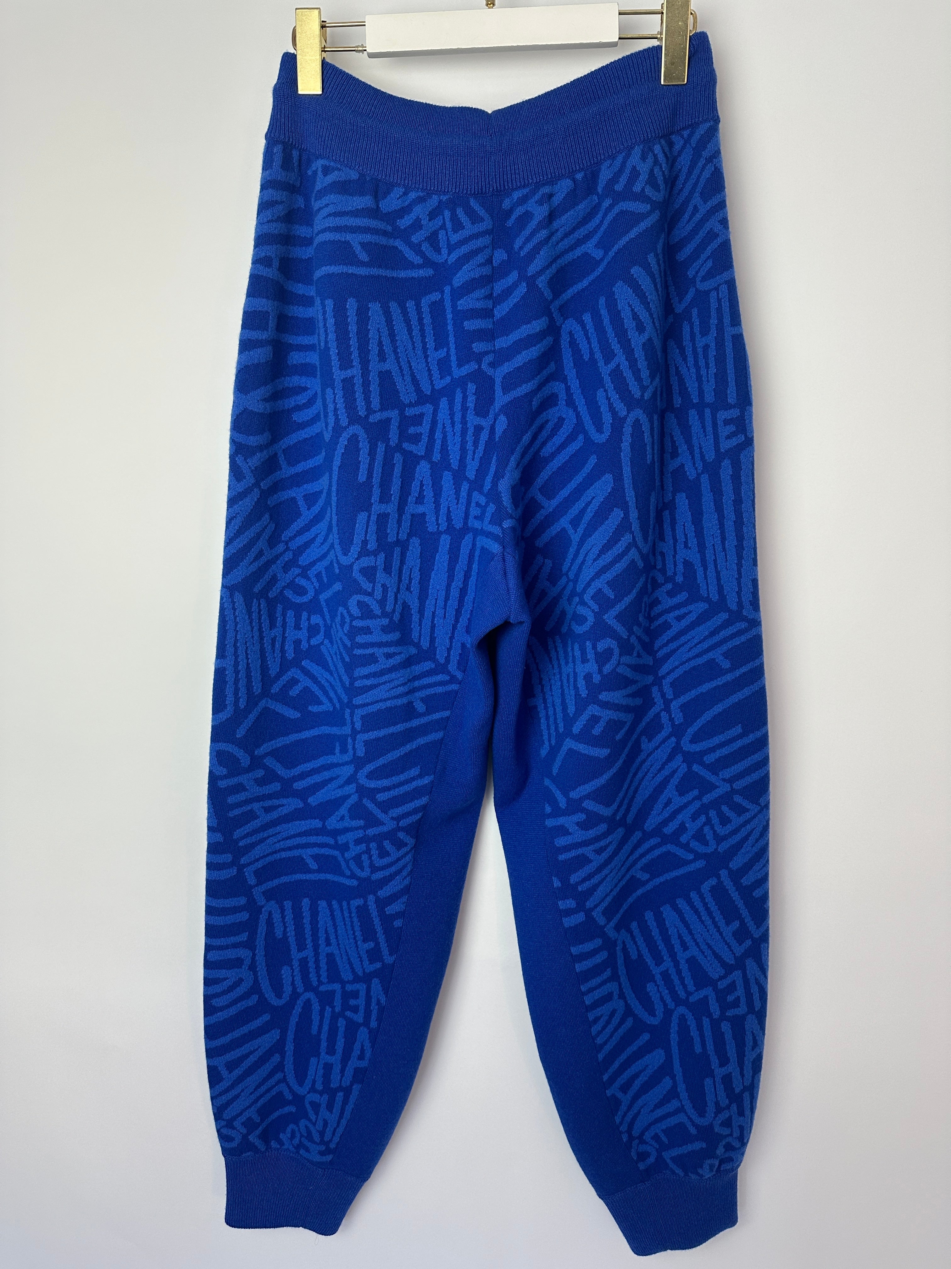 Chanel 21N Electric Blue Cashmere Jogging Bottom with Logo Detail Size FR 44 (UK 14) RRP £2,370
