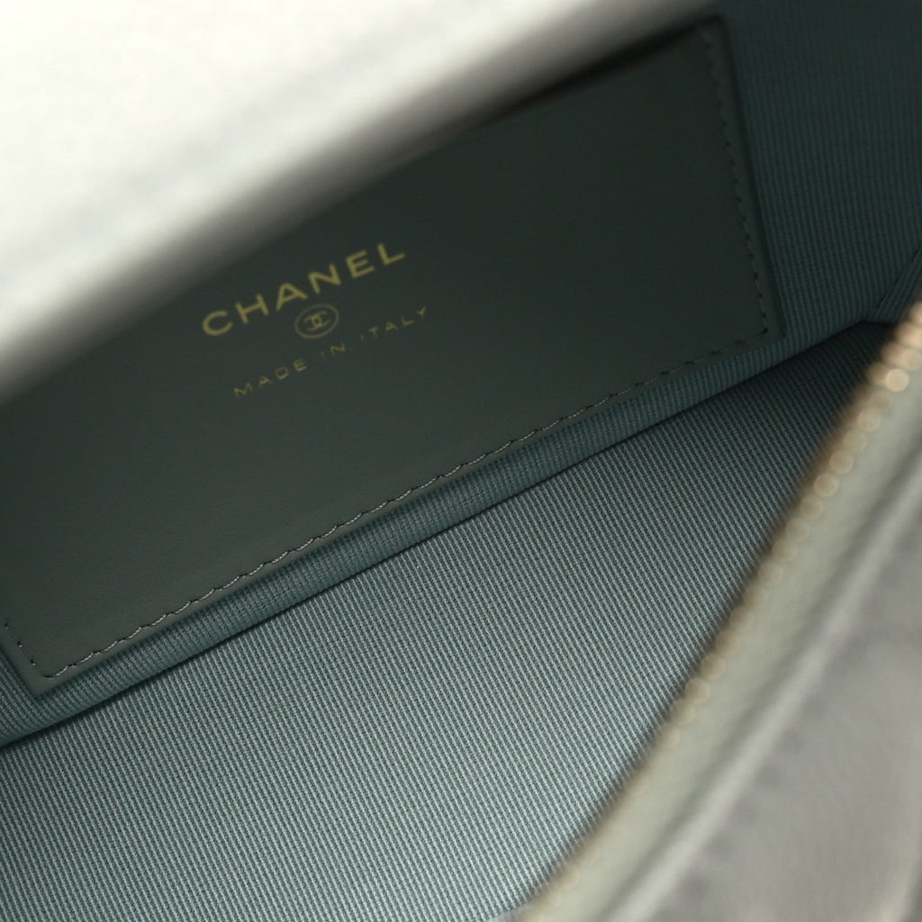 Chanel Caviar Quilted Hobo Clutch With Chain Light Green