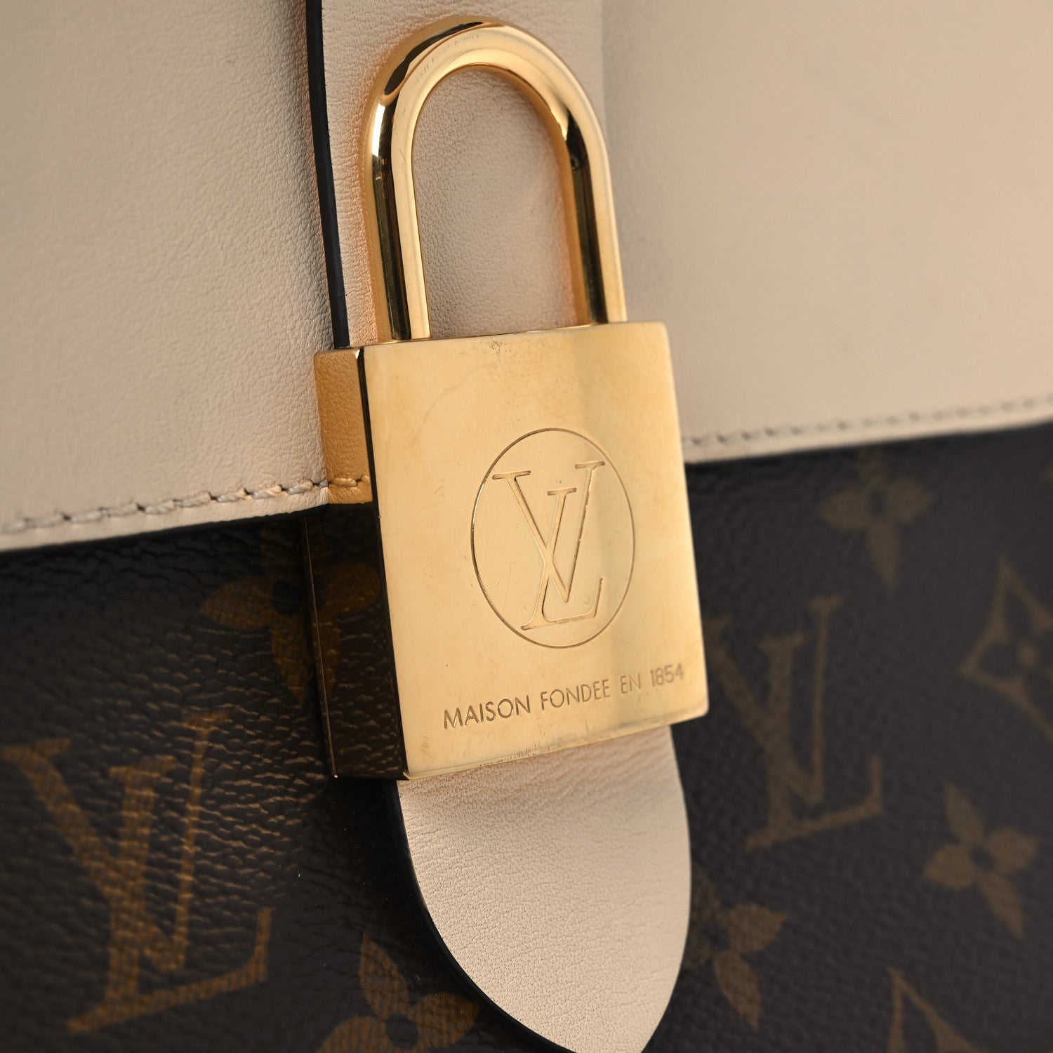 Louis Vuitton Monogram Locky BB Creme