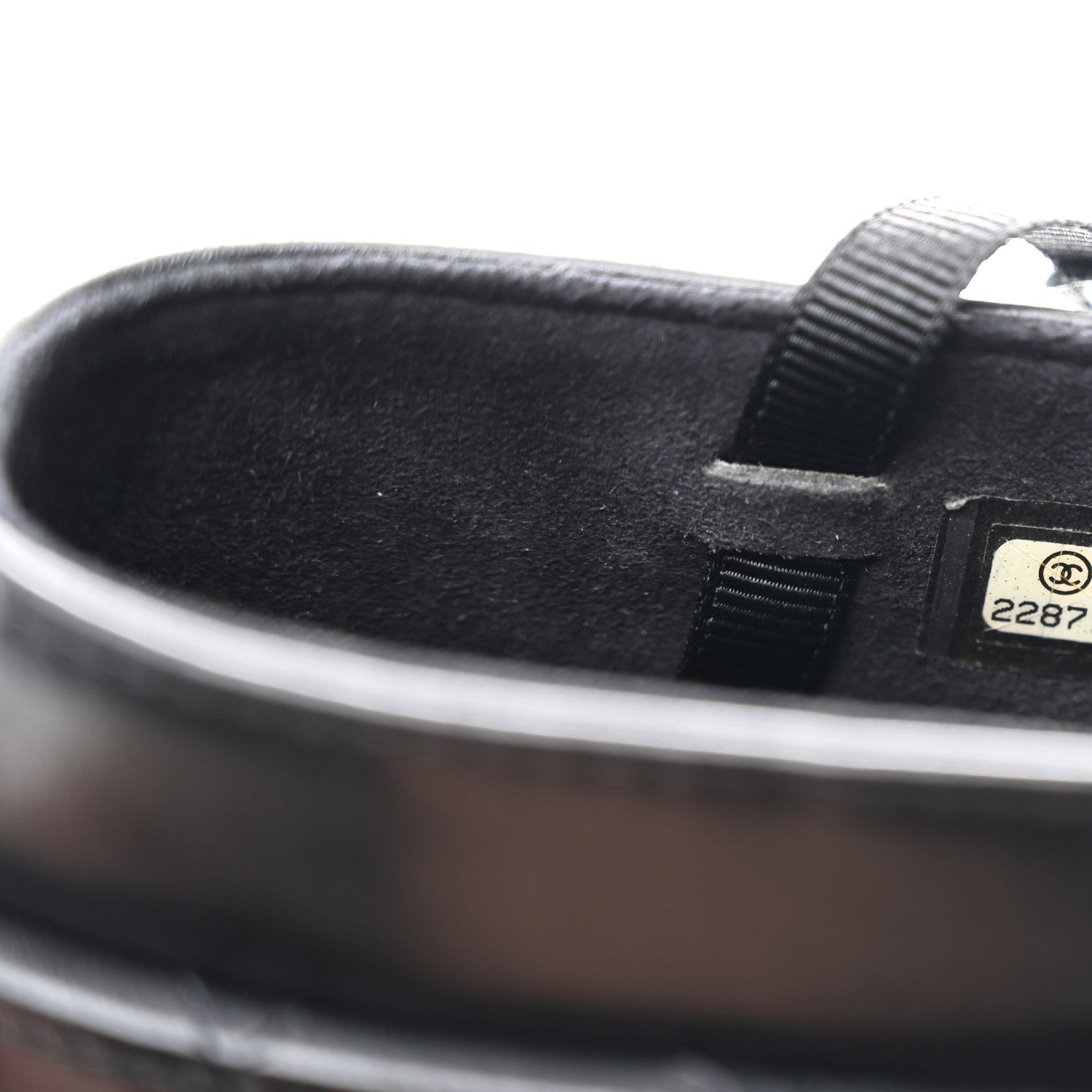 Lambskin Quilted Chain Around Phone Holder Black
