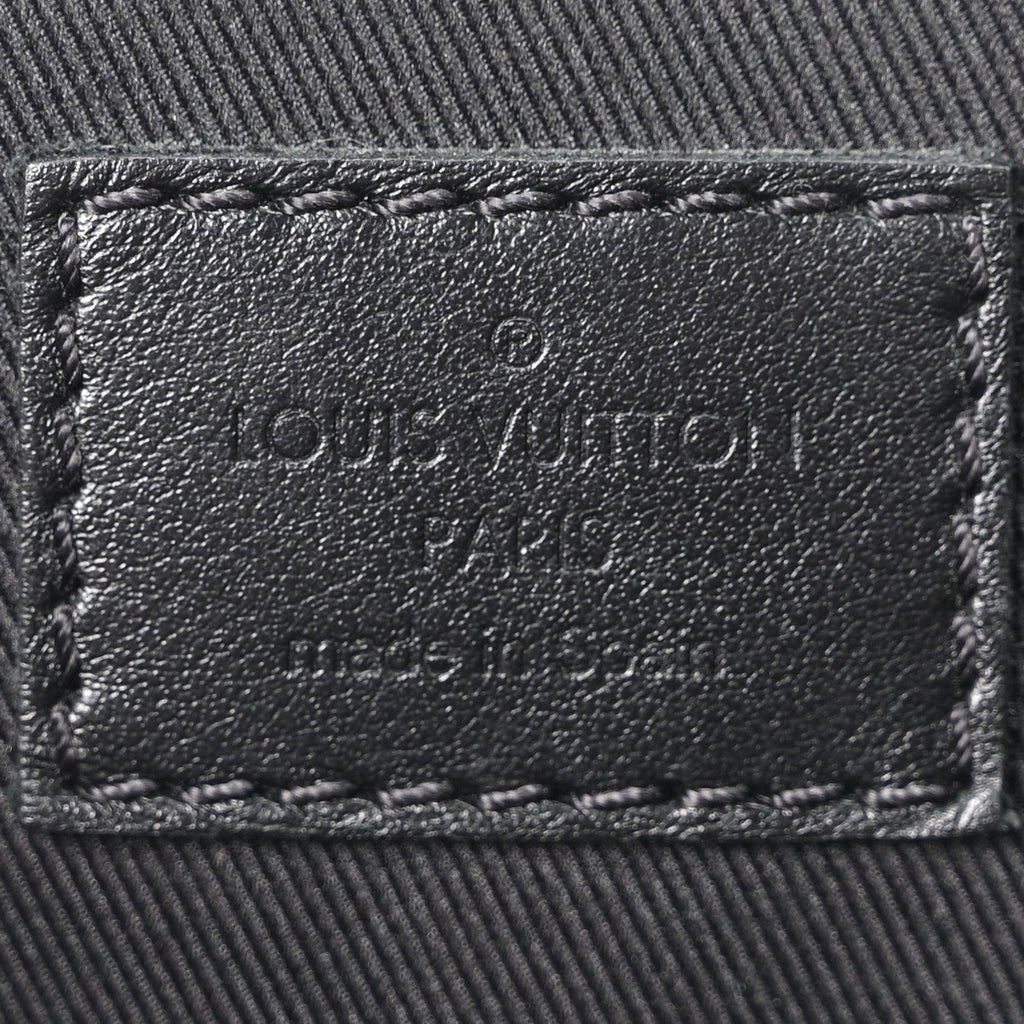 Louis Vuitton Monogram Eclipse Saumur Messenger NV Black