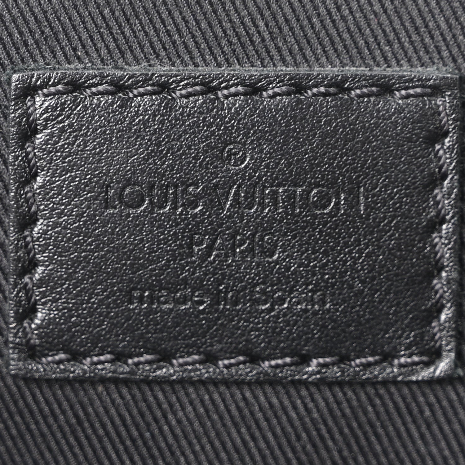 Louis Vuitton Monogram Eclipse Saumur Messenger NV Black