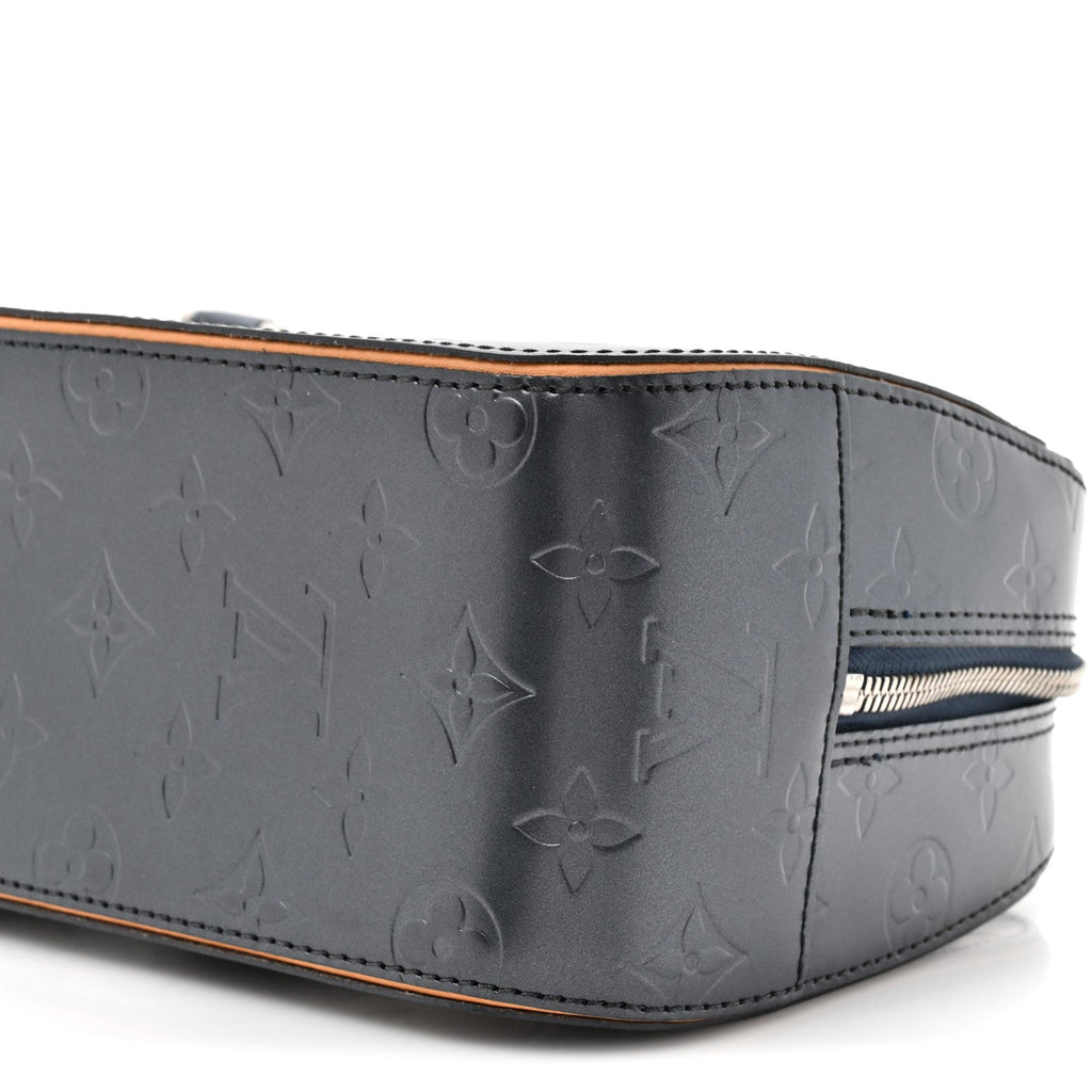 Louis Vuitton Mat Monogram Shelton Black