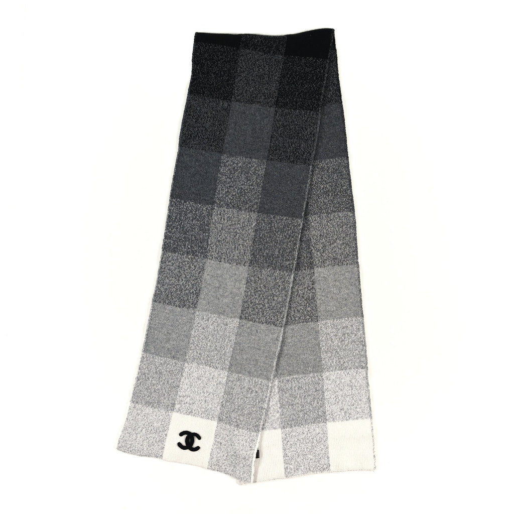 Cashmere Plaid CC Scarf Grey