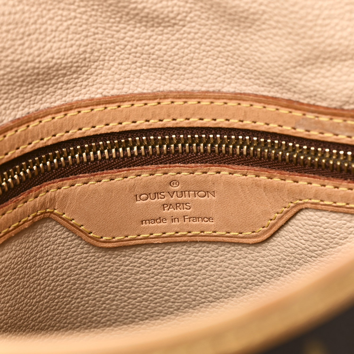 Louis Vuitton Monogram Petit Bucket 23