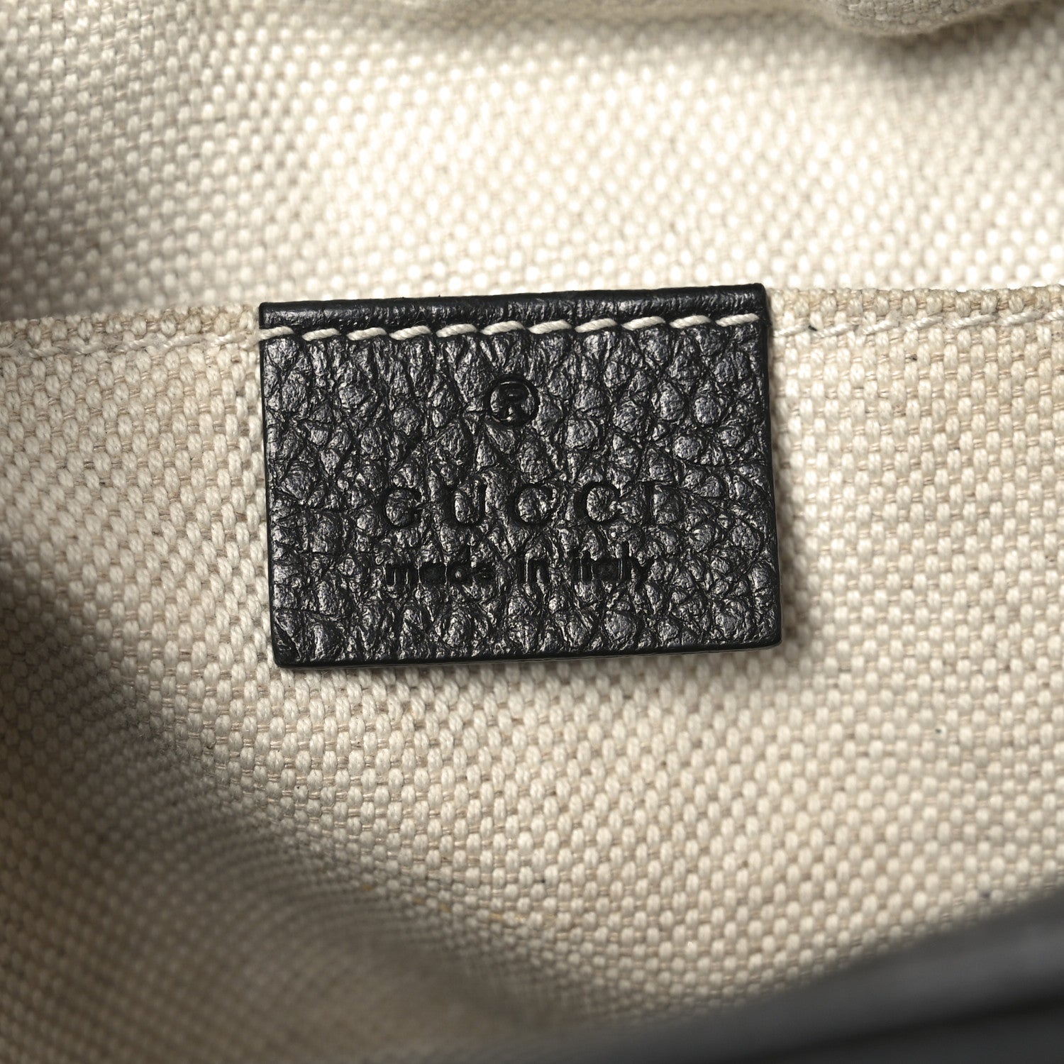 Gucci Pebbled Calfskin Small Soho Disco Bag Black