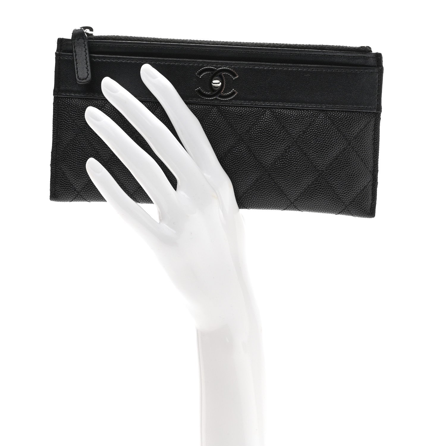 Caviar Quilted Mademoiselle Vintage Zip Pouch Black
