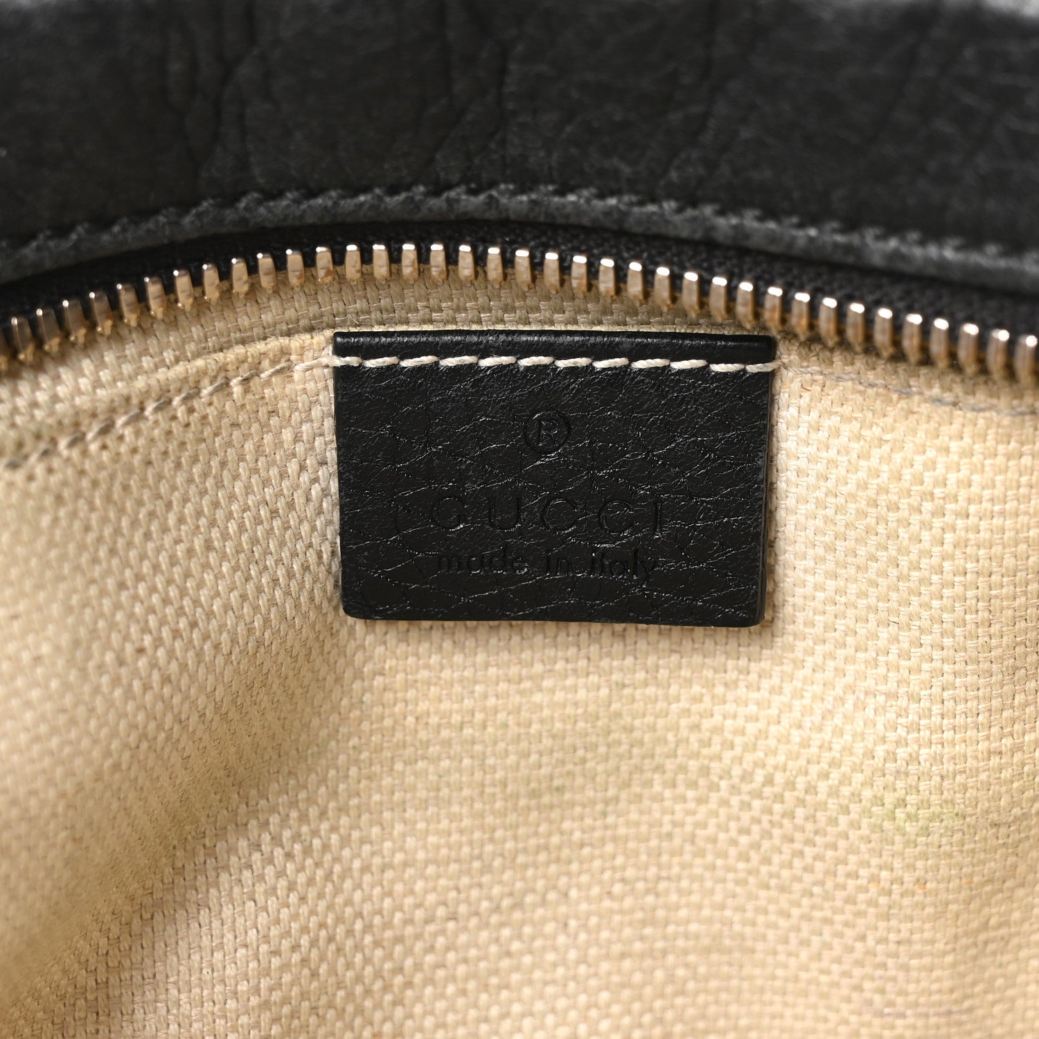Gucci Pebbled Calfskin Small Soho Disco Bag Black