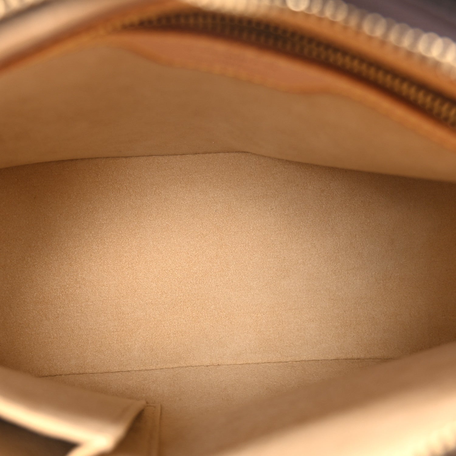 Louis Vuitton Monogram Looping MM
