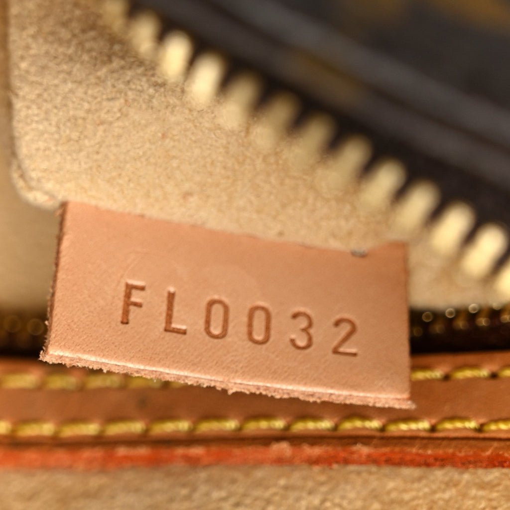Louis Vuitton Monogram Looping MM