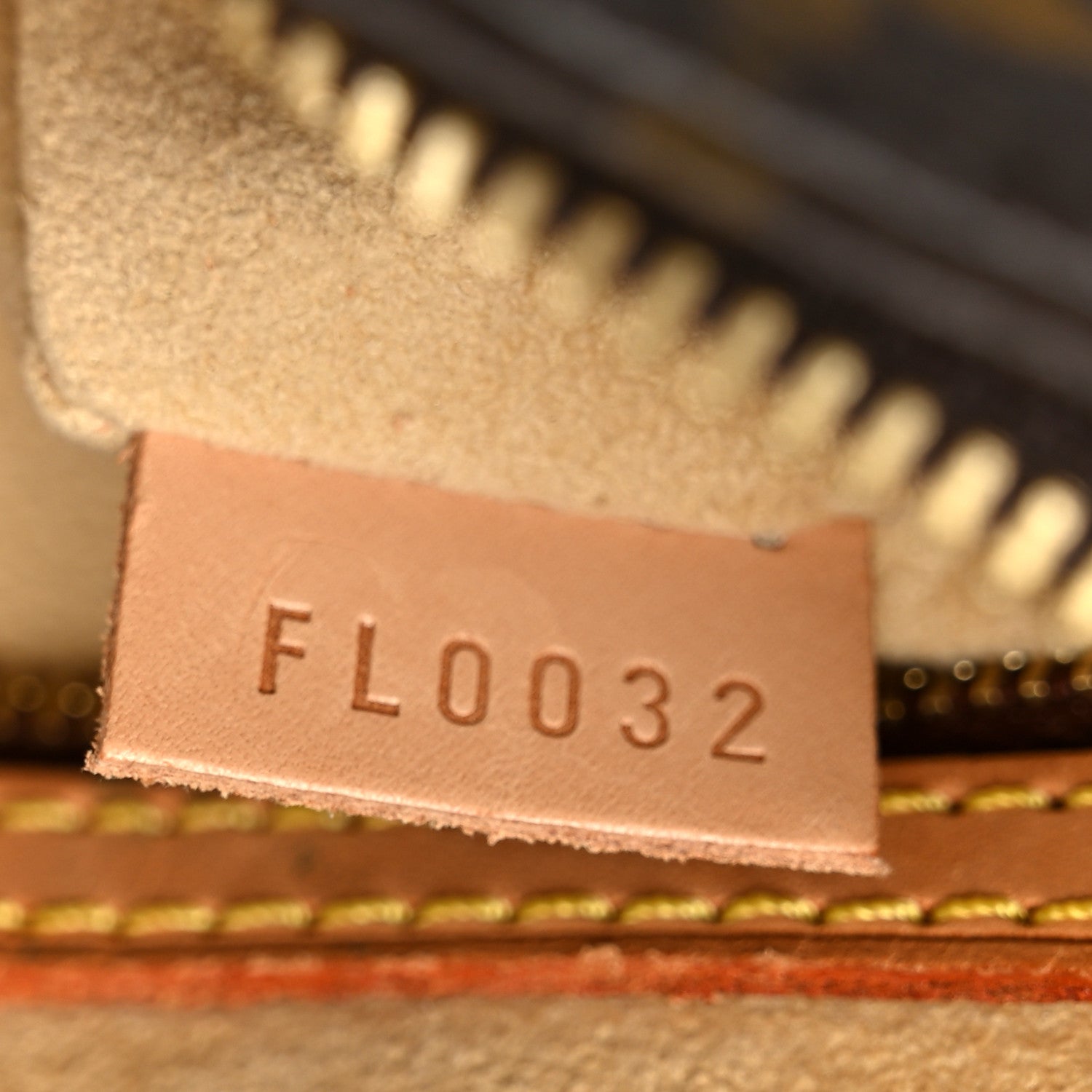 Louis Vuitton Monogram Looping MM