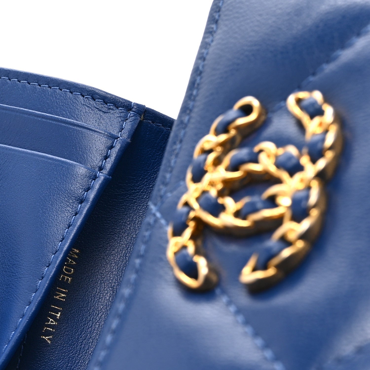 Goatskin Quilted Chanel 19 Small Flap Wallet  Blue