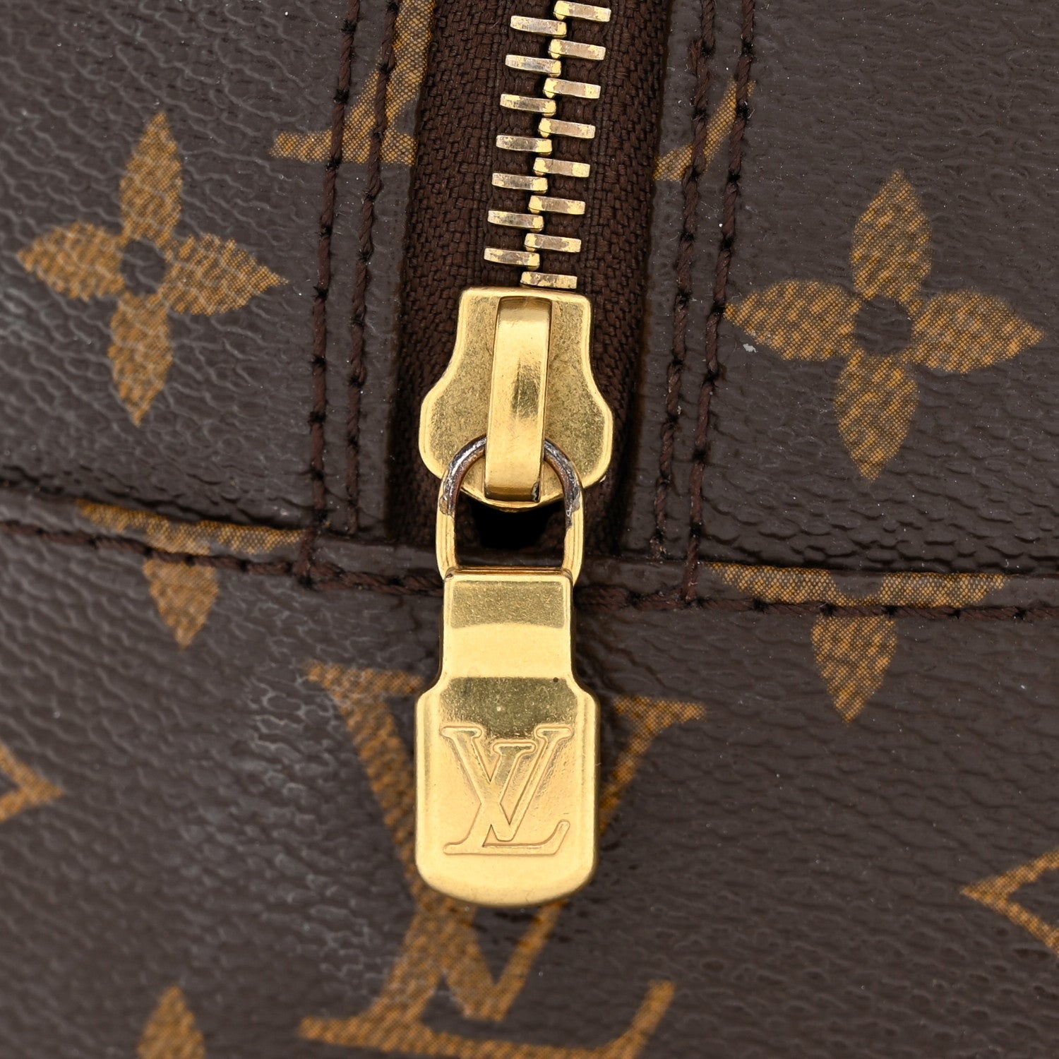 Louis Vuitton Monogram Toiletry Bag 25
