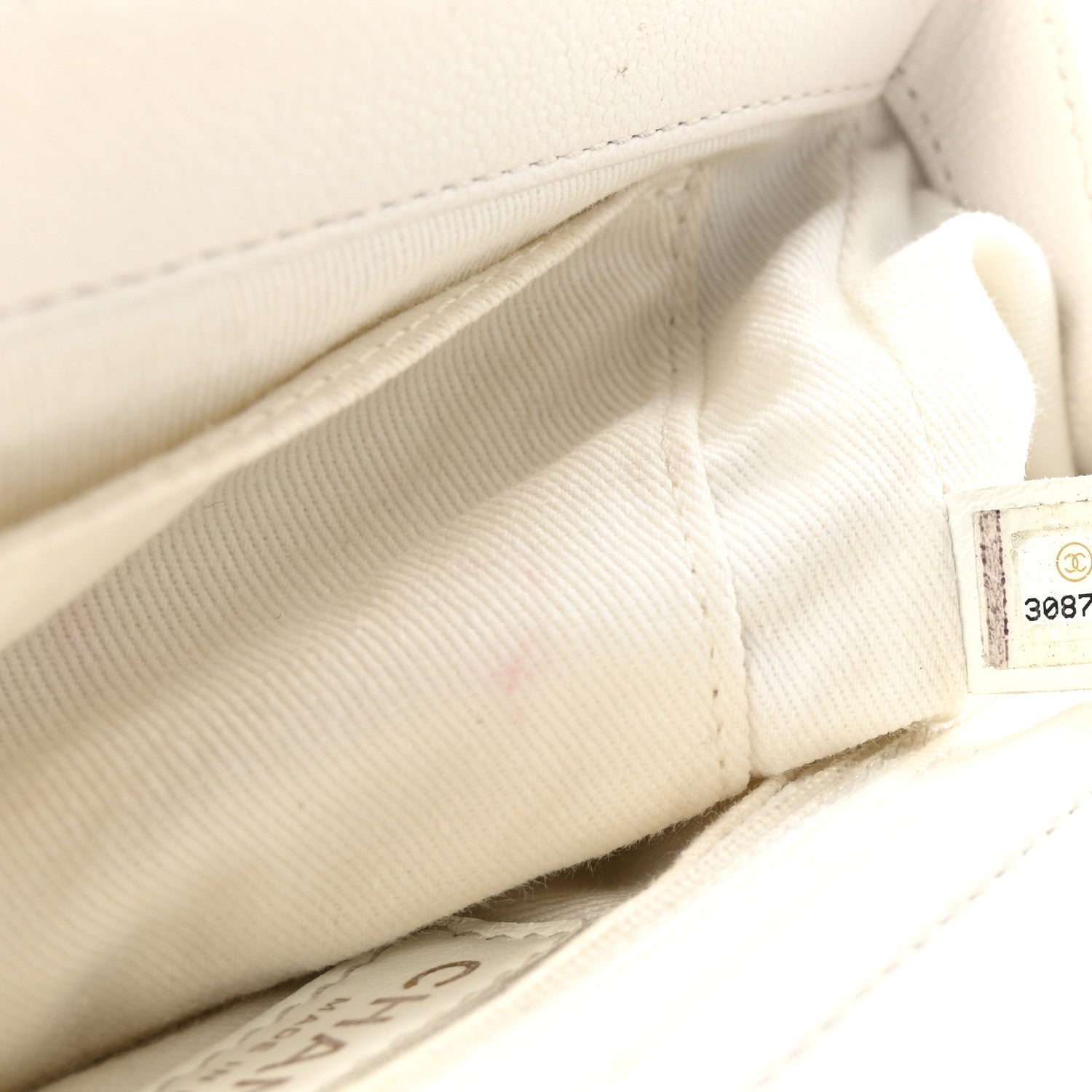 Chanel Caviar Quilted Medium Business Affinity Flap White