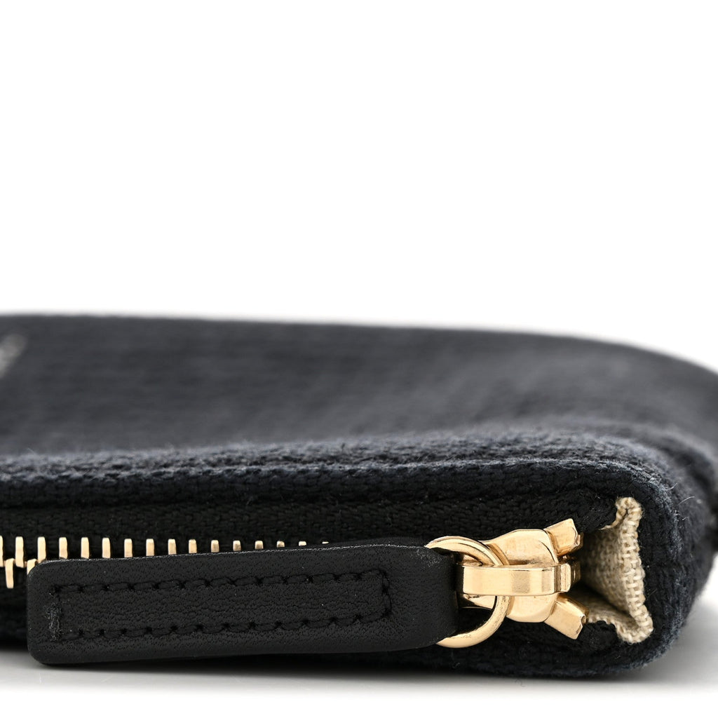 Mixed Fibers Deauville Pouch Black