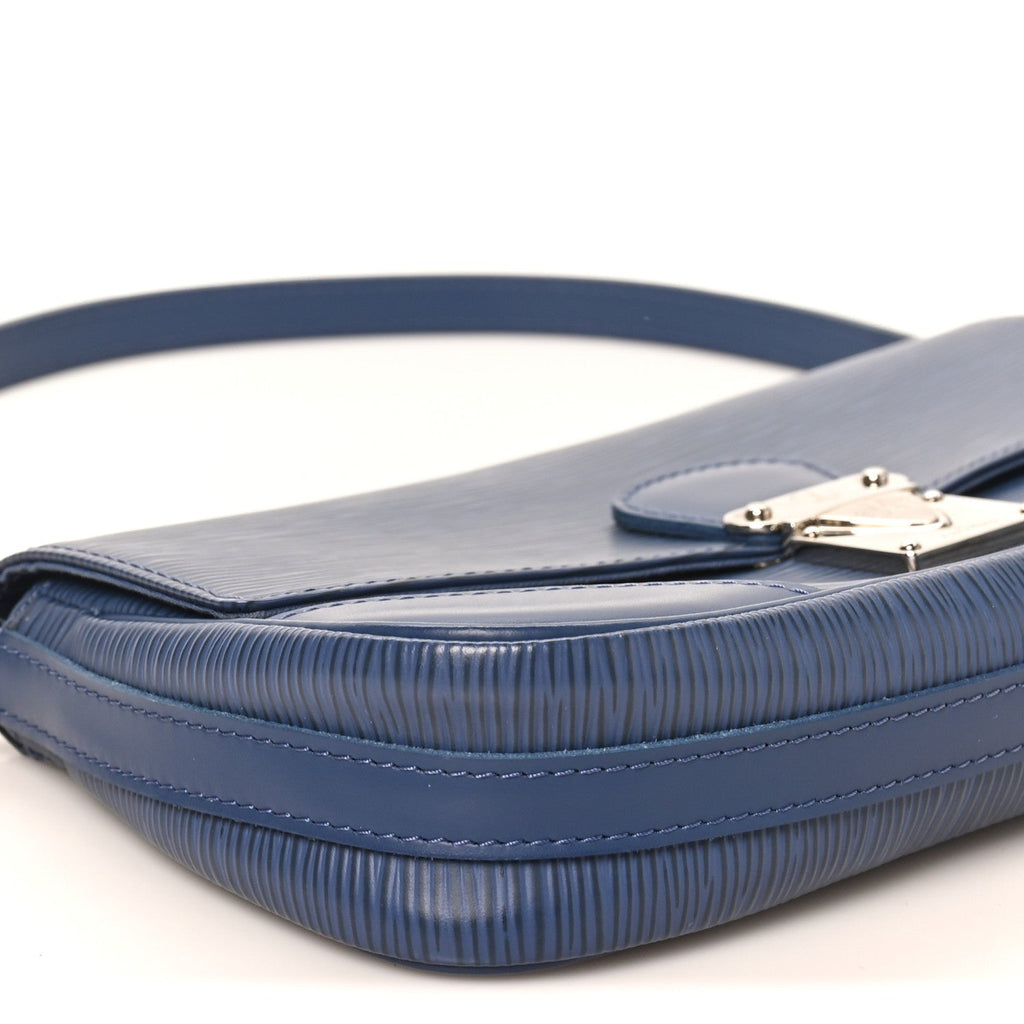 Louis Vuitton Epi Segur Pochette Myrtille
