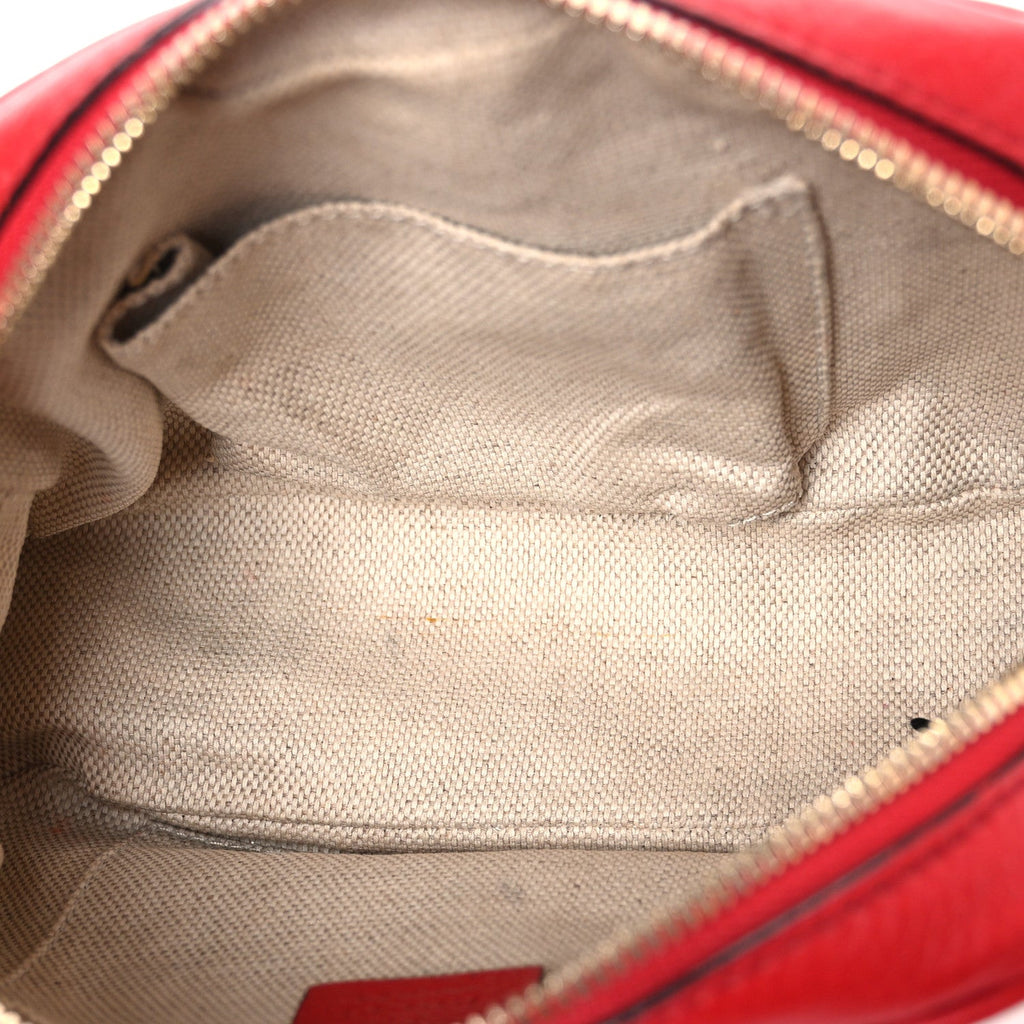 Gucci Pebbled Calfskin Small Soho Disco Bag Vibrant Red