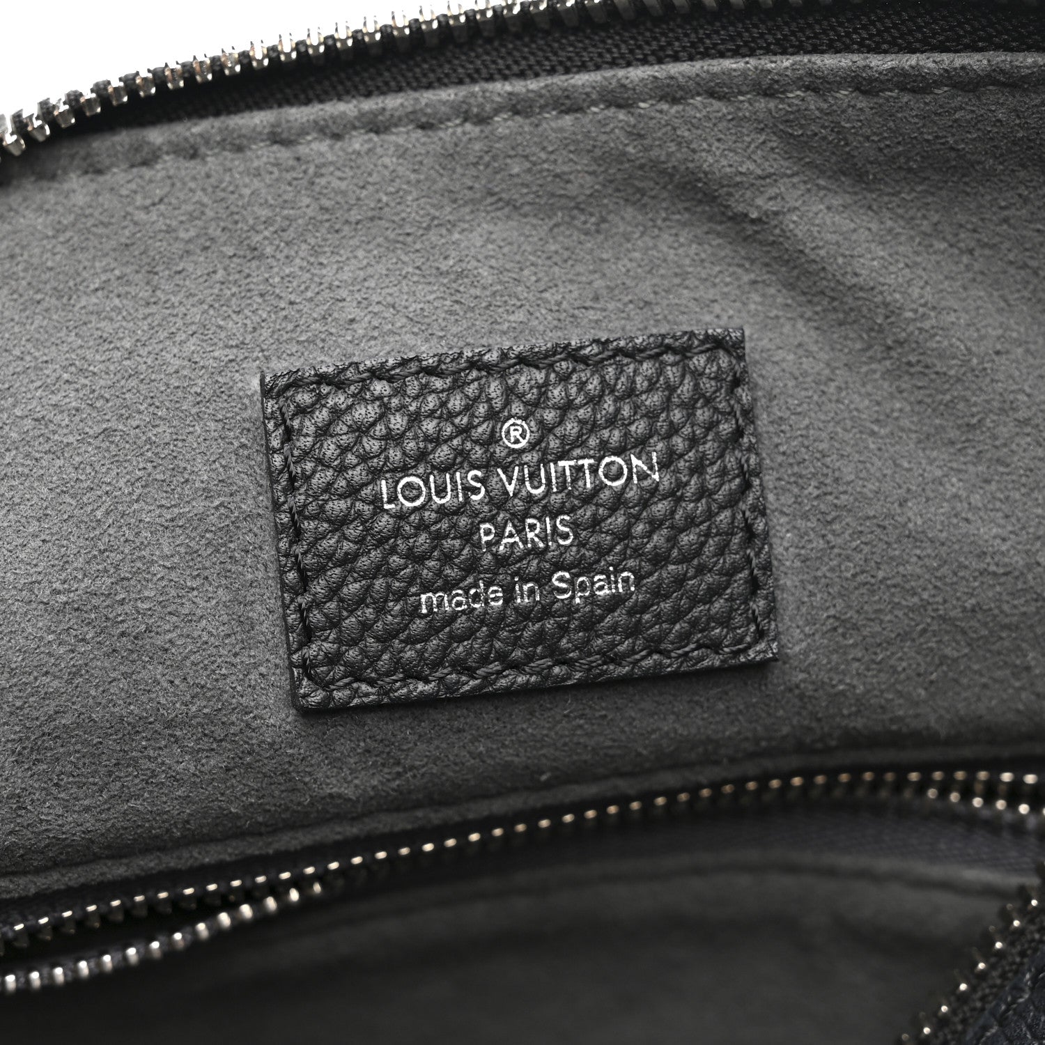 Louis Vuitton Mahina Beaubourg Hobo MM Black