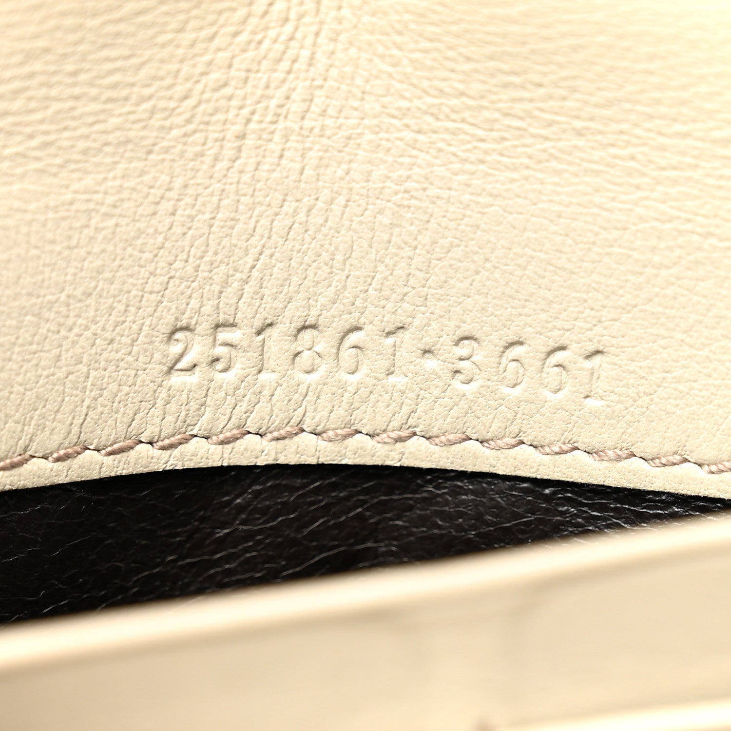 Gucci Shangai Calfskin Lovely Heart Continental Wallet Off White