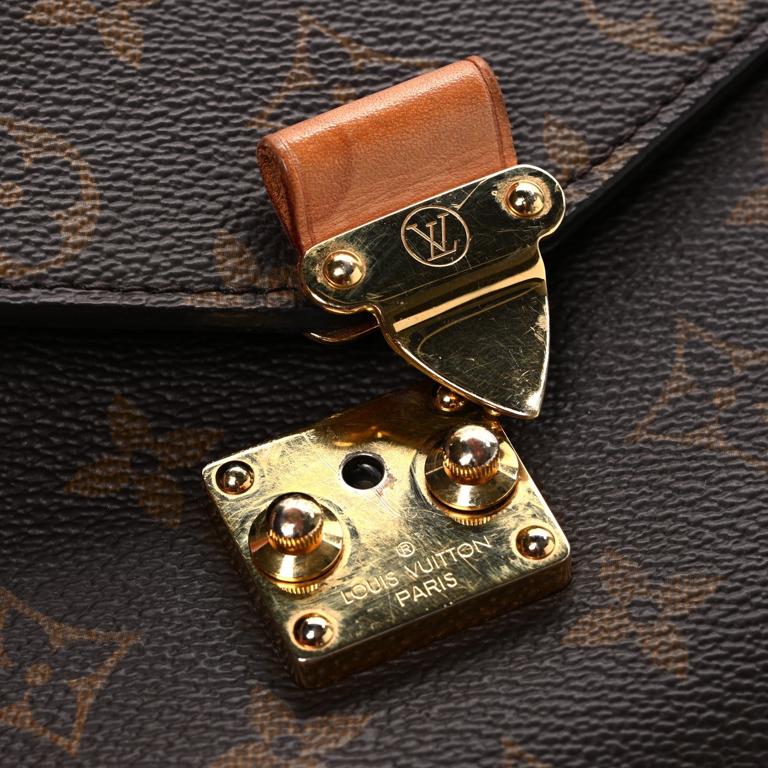 Louis Vuitton Monogram Pochette Metis