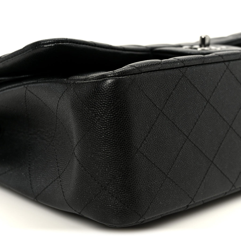 Chanel Iridescent Caviar Quilted Jumbo Double Flap Black