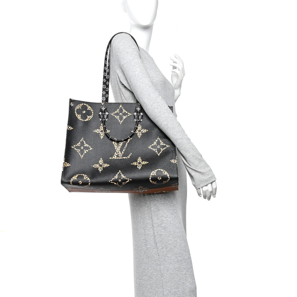 Louis Vuitton Monogram Giant Jungle Onthego GM Black
