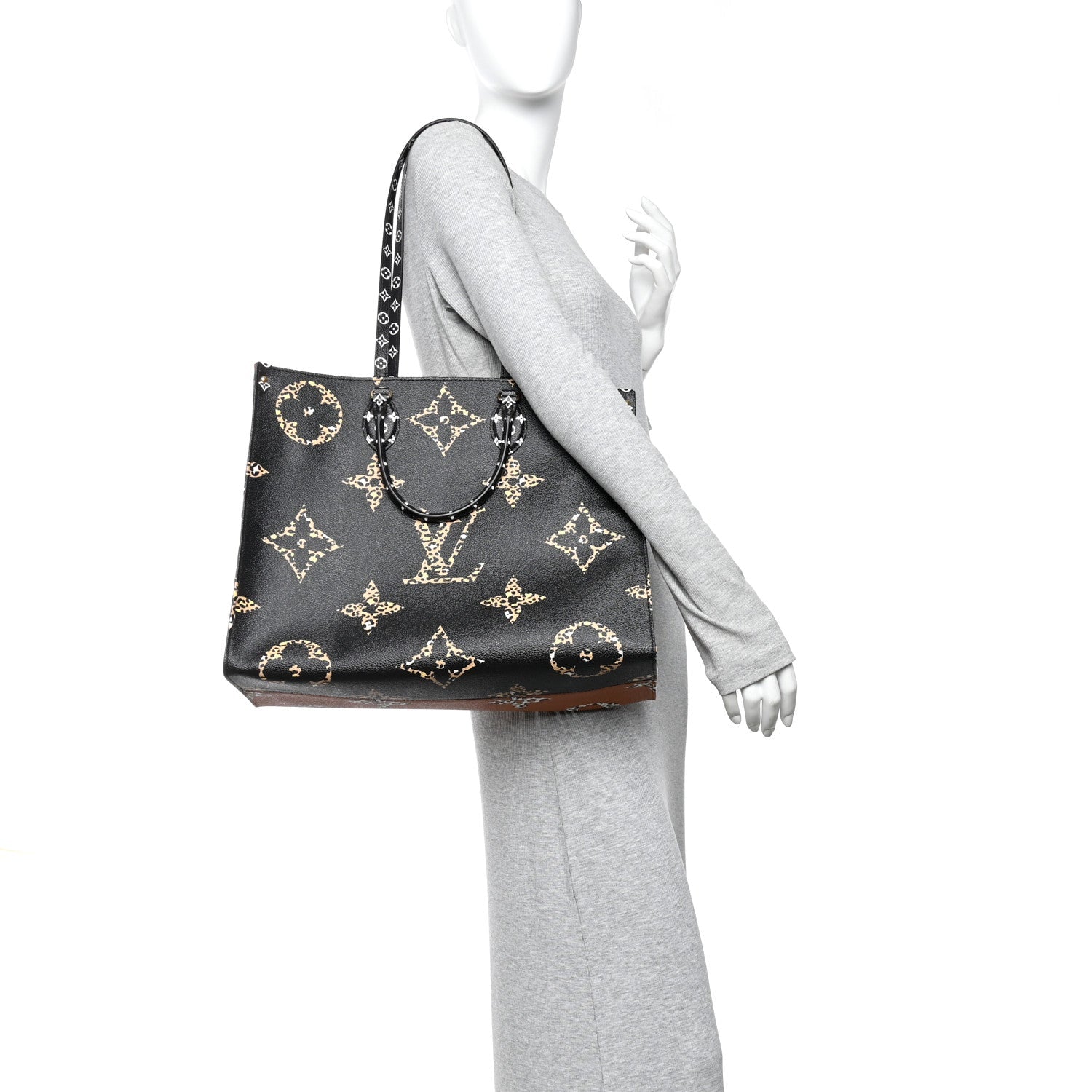 Louis Vuitton Monogram Giant Jungle Onthego GM Black