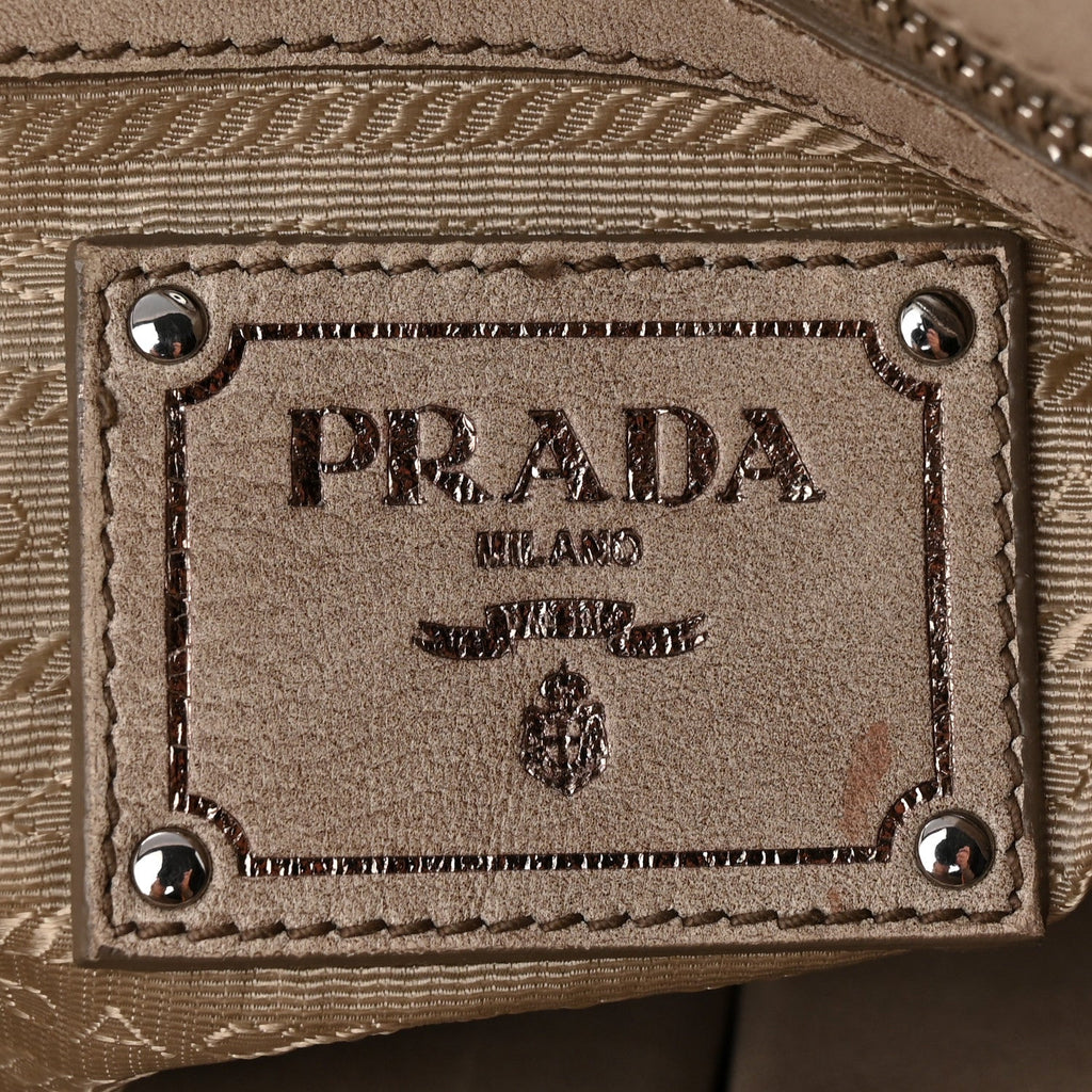 Prada Nappa Gaufre Tote Ghiaccio