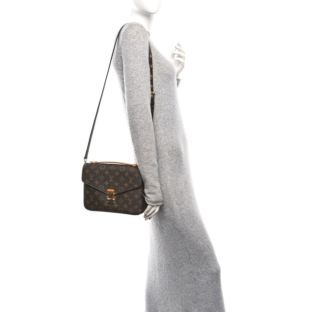 Louis Vuitton Monogram Pochette Metis