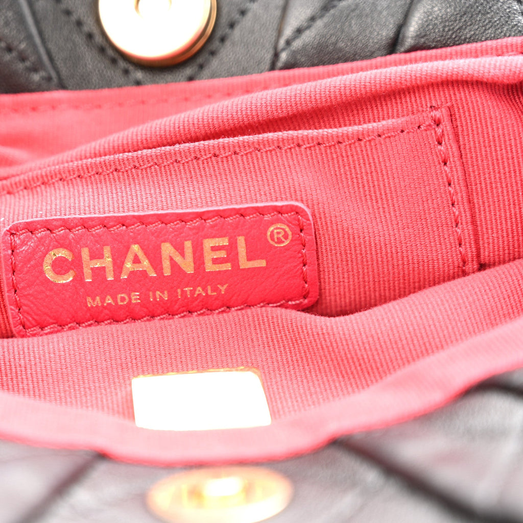 Chanel Lambskin Quilted Pearl Crown Clutch Bag Black