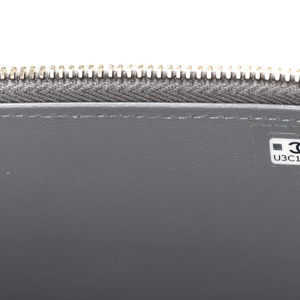 Chanel Patent Quilted Quilted Small Top Handle Vanity Case With Chain Grey