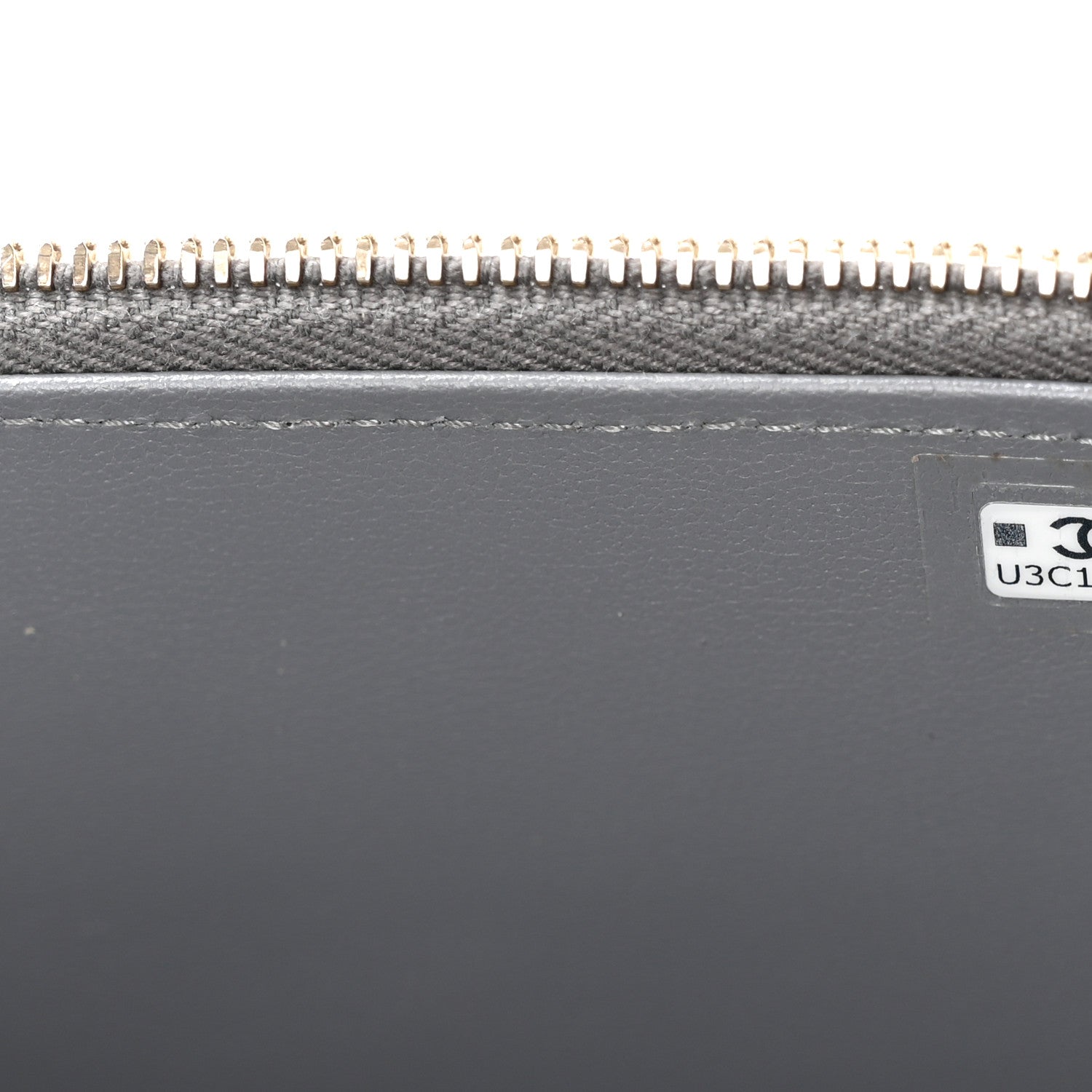 Chanel Patent Quilted Quilted Small Top Handle Vanity Case With Chain Grey