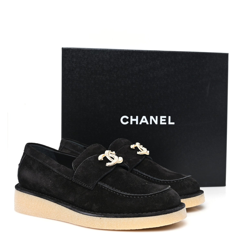 Chanel Suede Calfskin Pearl CC Moccasin Loafers 38.5 Black