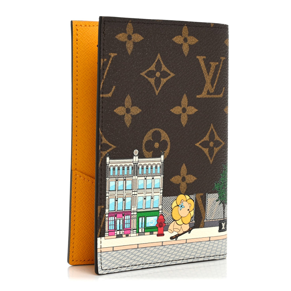 Louis Vuitton Monogram 2022 Christmas Animation New York Soho Passport Cover Yellow