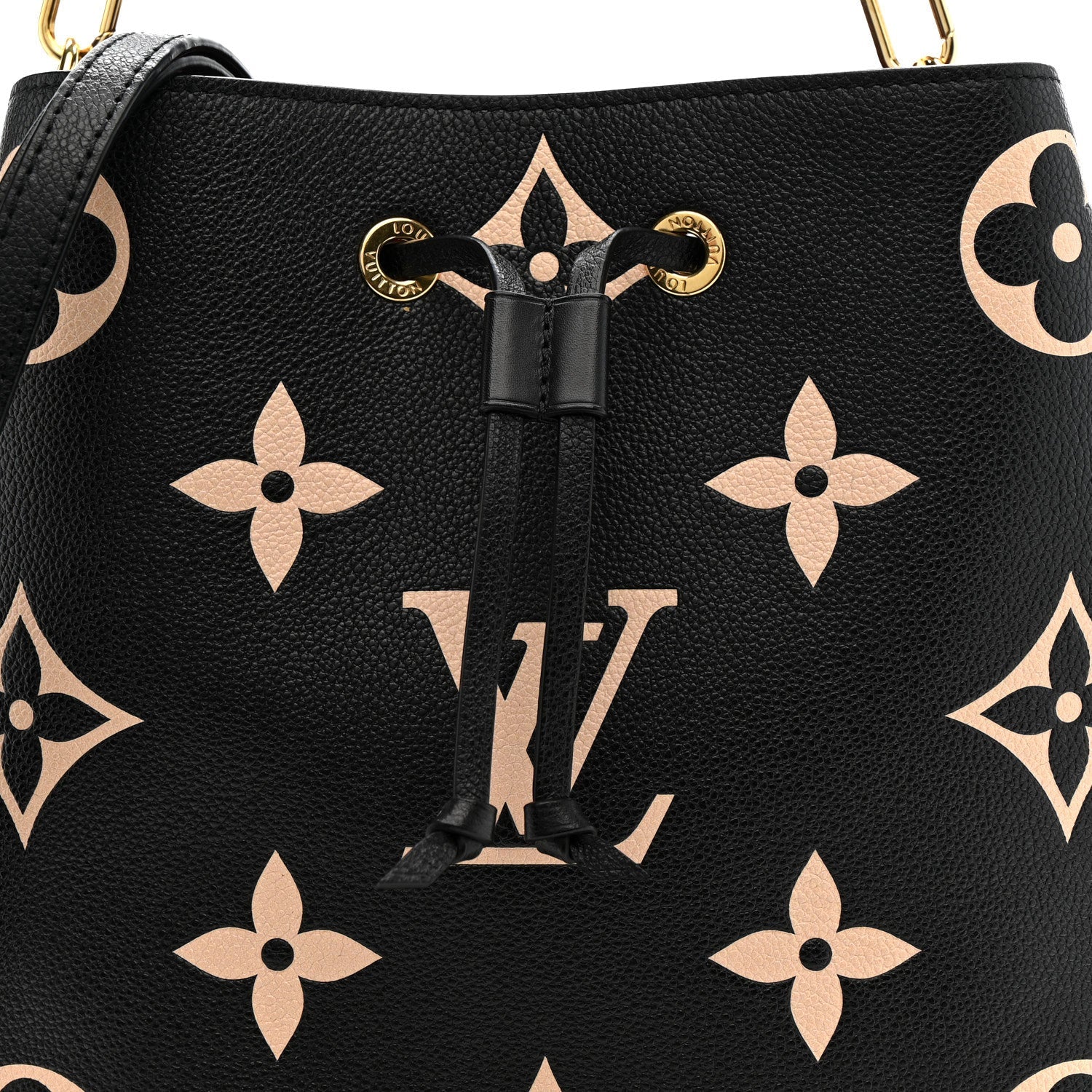 Louis Vuitton Empreinte Monogram Giant Neonoe MM Black Beige