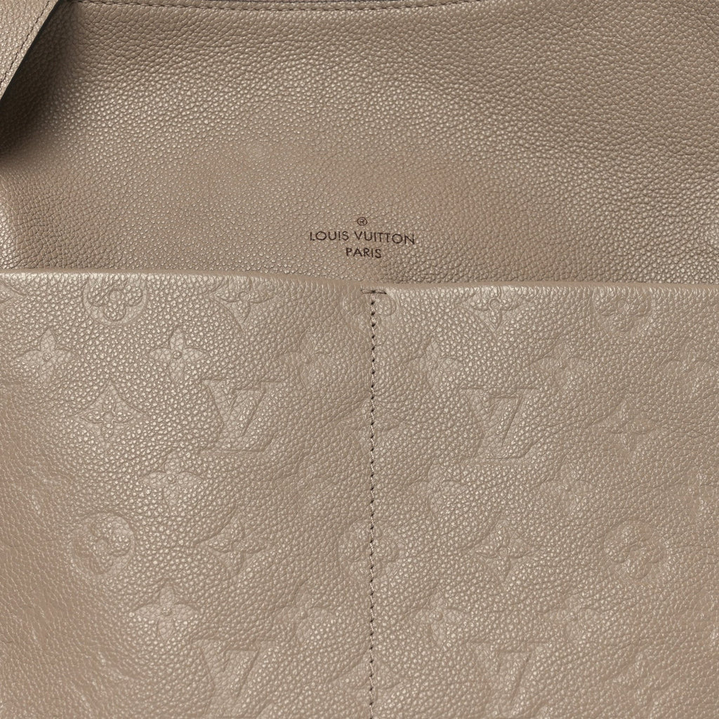 Louis Vuitton Empreinte Maida Hobo Tourterelle