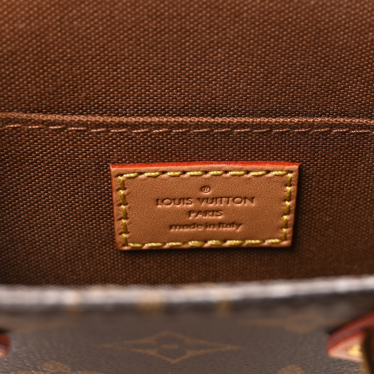 Louis Vuitton Monogram Petit Sac Plat