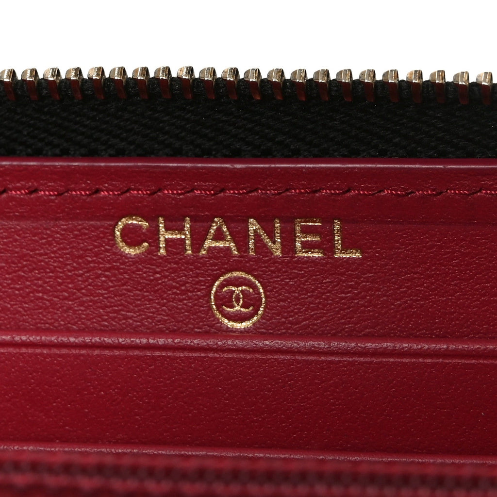 Goatskin Quilted Medium Chanel 19 Zipped Wallet Black