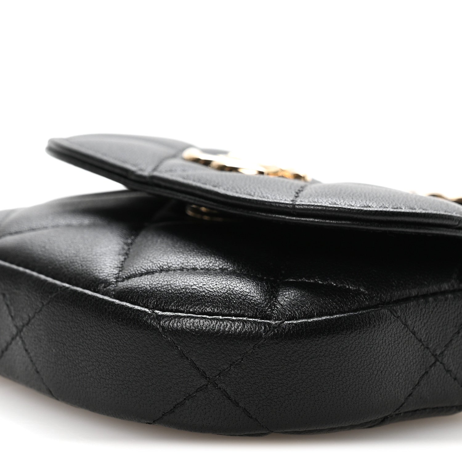 Chanel Lambskin Quilted Pearl Top Handle Clutch With Chain Black
