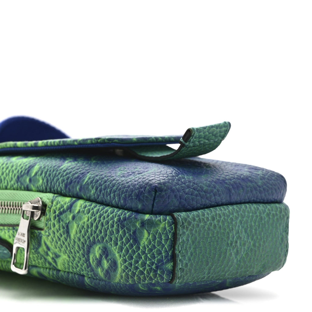 Louis Vuitton Taurillon Illusion Double Phone Case Bleu Vert
