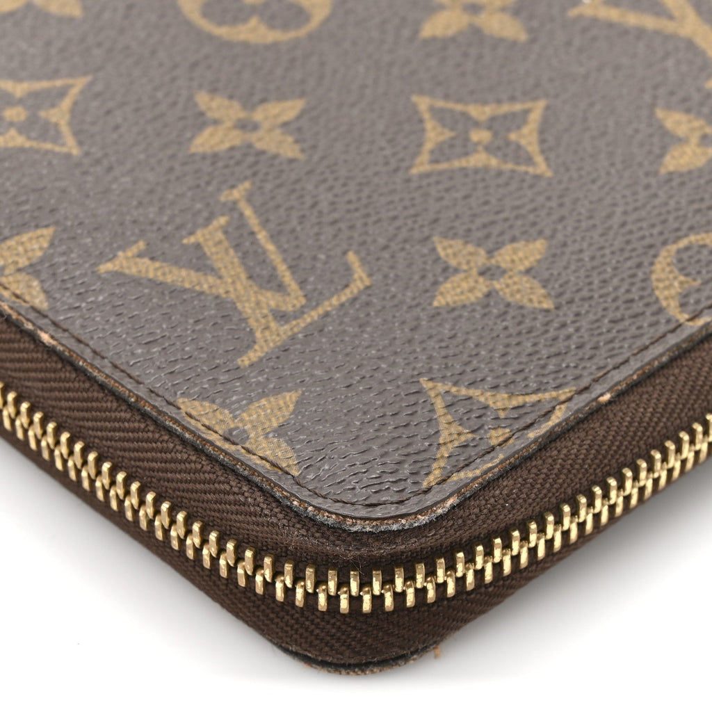 Louis Vuitton Monogram Zippy Organizer Wallet