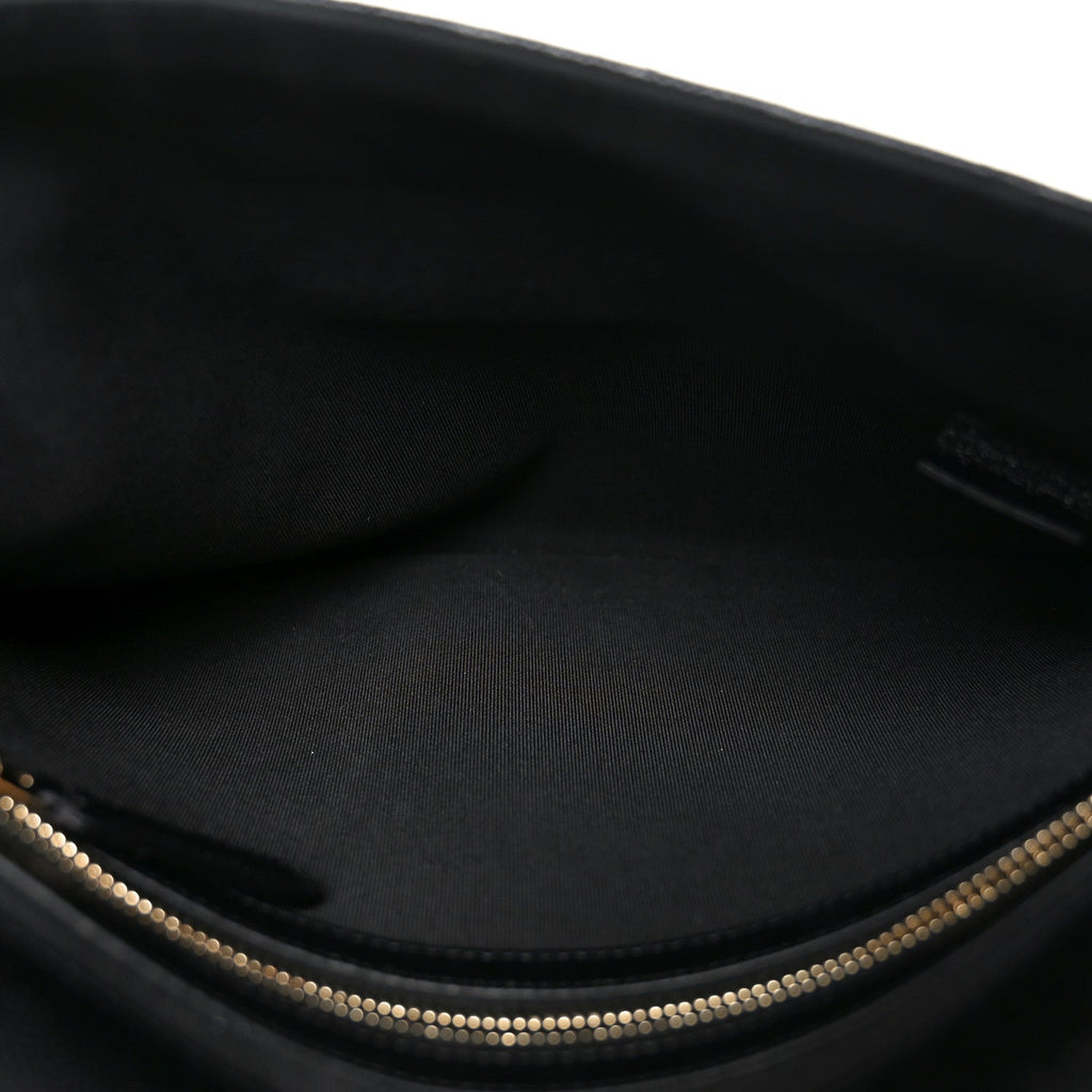 Caviar Quilted Medium Golden Class Pouch Black