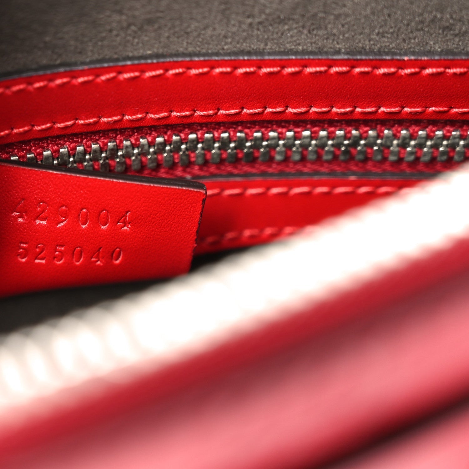 Gucci Guccissima Signature Messenger Bag Hibiscus Red
