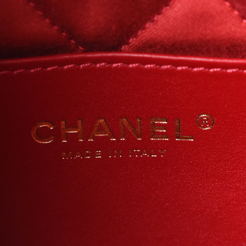 Chanel Shiny Calfskin Quilted Mini Chanel 22 Red