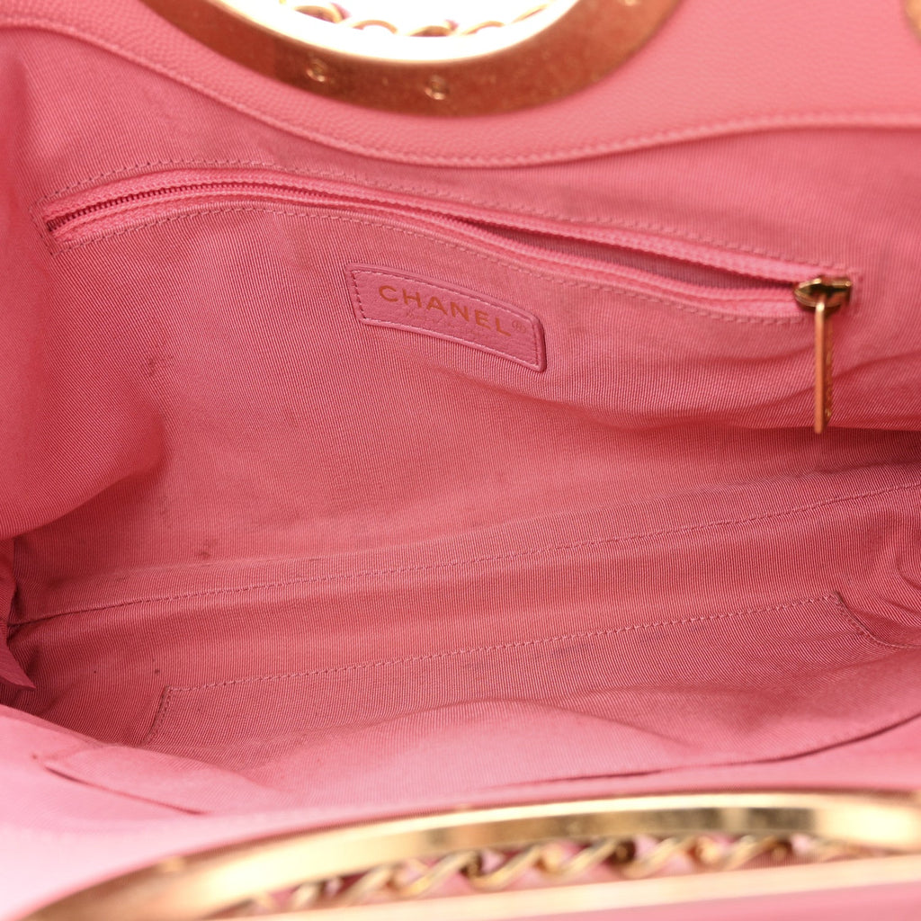 Chanel Caviar Quilted A Real Catch Clutch Pink