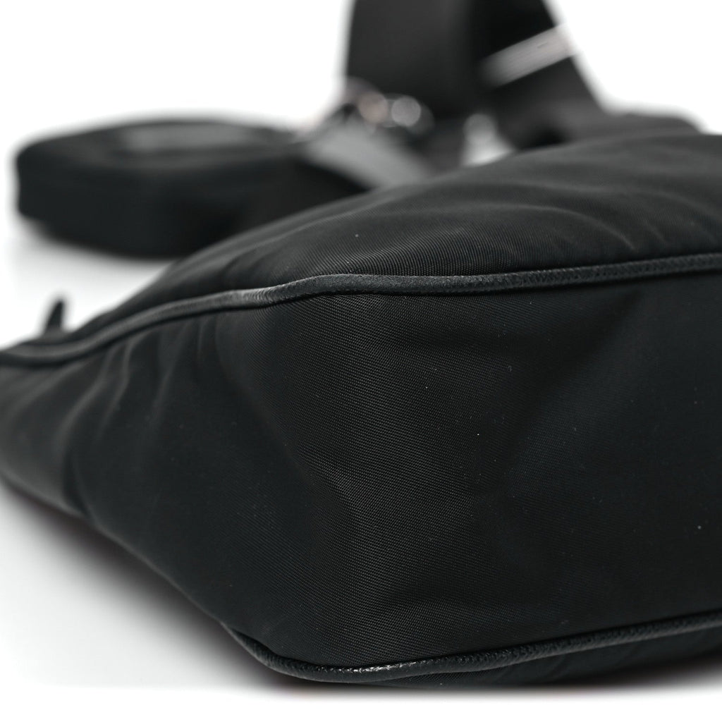 Prada Re-Nylon Saffiano Re-Edition 2005 Shoulder Bag Black