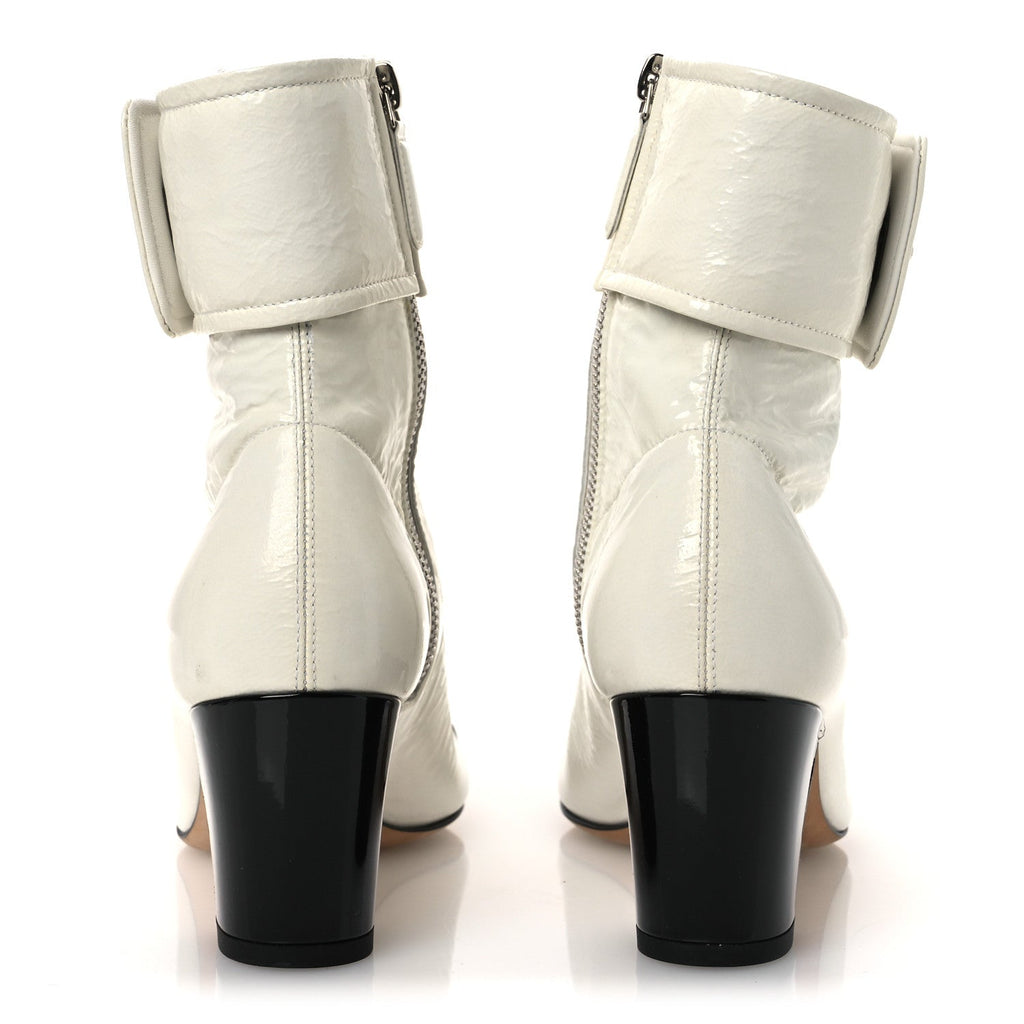 Crumpled Patent Calfskin Cap Toe CC Turnlock Ankle Short Boots 37.5 Ivory Black